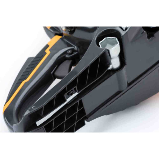 Купити Пила ланцюгова бензинова STIGA CS750. Офіційний магазин Toolmaster Україна. Фірмовий інструмент та обладнання, офіційна гарантія