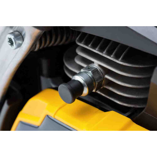 Купити Пила ланцюгова бензинова STIGA CS755. Офіційний магазин Toolmaster Україна. Фірмовий інструмент та обладнання, офіційна гарантія