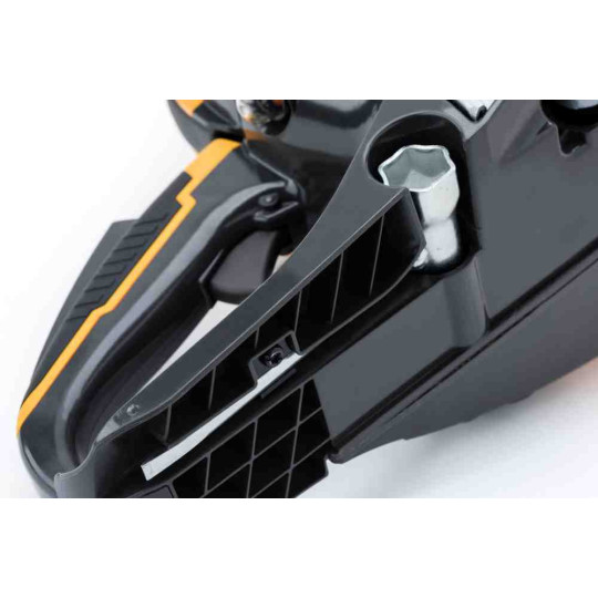 Купити Пила ланцюгова бензинова STIGA CS755. Офіційний магазин Toolmaster Україна. Фірмовий інструмент та обладнання, офіційна гарантія