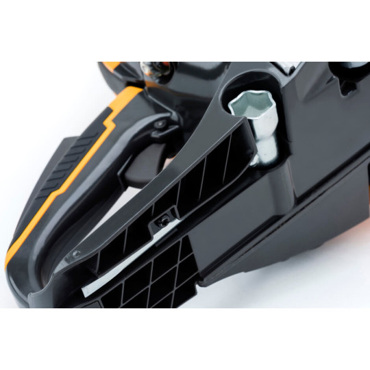 Купити Пила ланцюгова бензинова STIGA CS540. Офіційний магазин Toolmaster Україна. Фірмовий інструмент та обладнання, офіційна гарантія