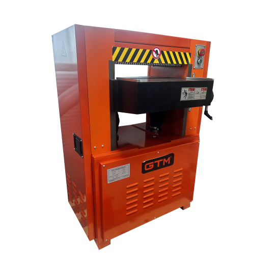 Купити Рейсмусний верстат TP104H 4,0кВт 400В GTM. Офіційний магазин Toolmaster Україна. Фірмовий інструмент та обладнання, офіційна гарантія