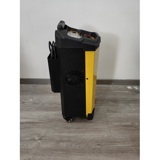 Купити Пускозарядное устройство инверторное INVT-8600 12/24В 30-2200Ah, пуск.ток-400A GTM. Официальный магазин Toolmaster Украина. Фирменный инструмент и оборудование, официальная гарантия