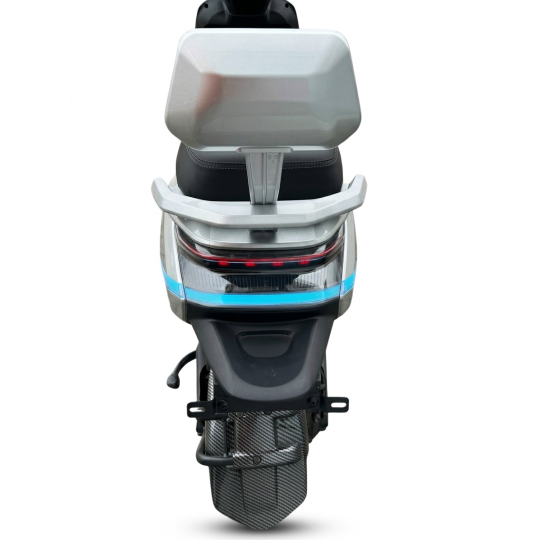 Купити Скутер акумуляторний N-MAX 2500, 72В, 2500Вт, Швидкість - 60км/год GTM. Офіційний магазин Toolmaster Україна. Фірмовий інструмент та обладнання, офіційна гарантія