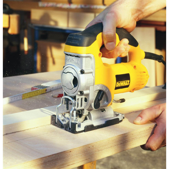 Купити Пила лобзикова мережева DeWALT DW331KT. Офіційний магазин Toolmaster Україна. Фірмовий інструмент та обладнання, офіційна гарантія
