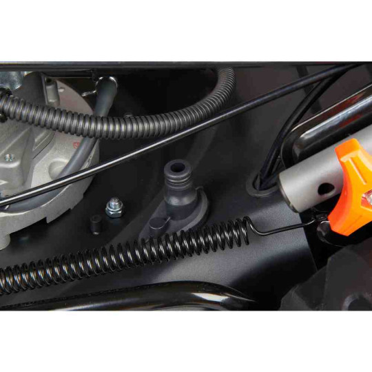 Купити Газонокосарка бензинова самохідна SEQUOIA SPLM5300SVE. Офіційний магазин Toolmaster Україна. Фірмовий інструмент та обладнання, офіційна гарантія