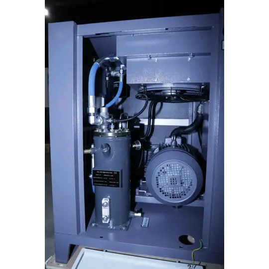 Купити Гвинтовий компресор Mast SH-10 inverter. Офіційний магазин Toolmaster Україна. Фірмовий інструмент та обладнання, офіційна гарантія