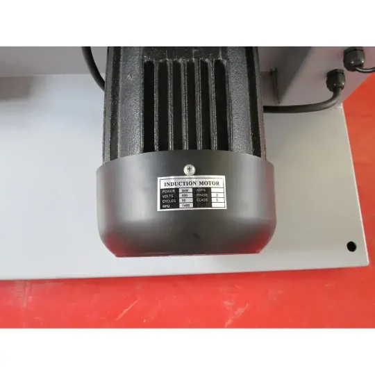Купити Стрічкова пила Holzmann HBS 610. Офіційний магазин Toolmaster Україна. Фірмовий інструмент та обладнання, офіційна гарантія