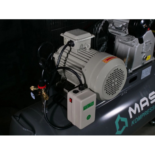Купити Поршневий компресор MAST VA90/200L 400 12.5BAR. Офіційний магазин Toolmaster Україна. Фірмовий інструмент та обладнання, офіційна гарантія
