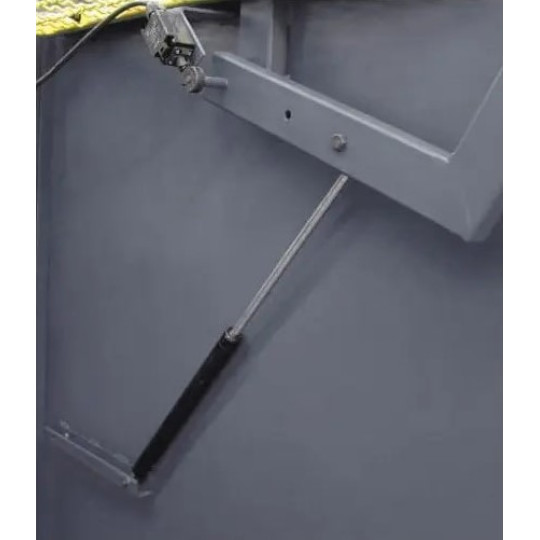 Купити Електромеханічні гільйотинні ножиці MAST Metalltechnik Q11-4х1250. Офіційний магазин Toolmaster Україна. Фірмовий інструмент та обладнання, офіційна гарантія