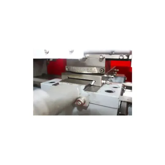 Купити Токарно-винторезный станок Holzmann ED 400FD. Официальный магазин Toolmaster Украина. Фирменный инструмент и оборудование, официальная гарантия