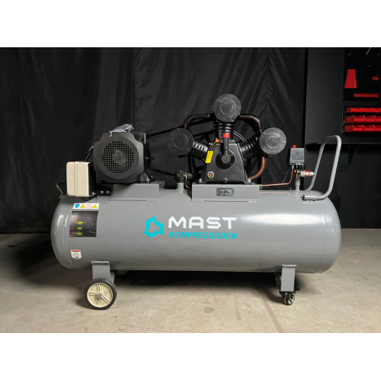 Купити Поршневий компресор Mast TB90/300L 400V. Офіційний магазин Toolmaster Україна. Фірмовий інструмент та обладнання, офіційна гарантія