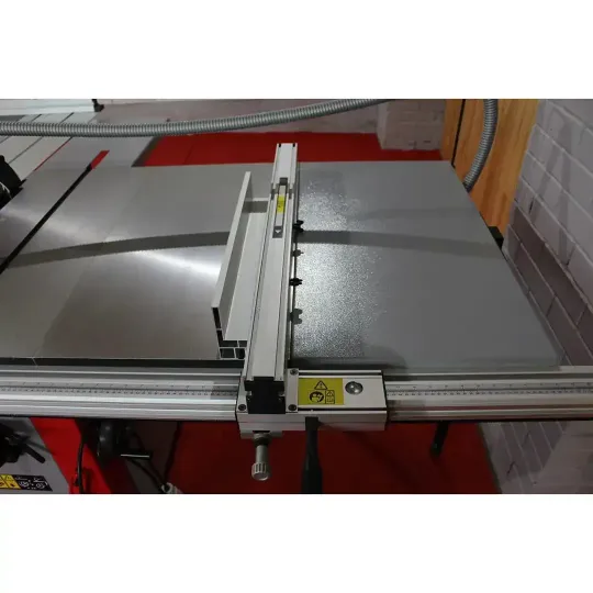 Купити Форматно-раскройный станок Holzmann TS 315VF-2000. Официальный магазин Toolmaster Украина. Фирменный инструмент и оборудование, официальная гарантия