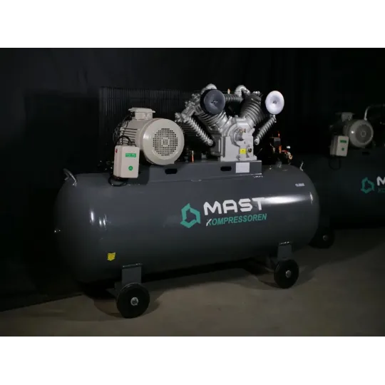 Купити Поршневий компресор MAST 2105/500L 400V 12.5BAR. Офіційний магазин Toolmaster Україна. Фірмовий інструмент та обладнання, офіційна гарантія