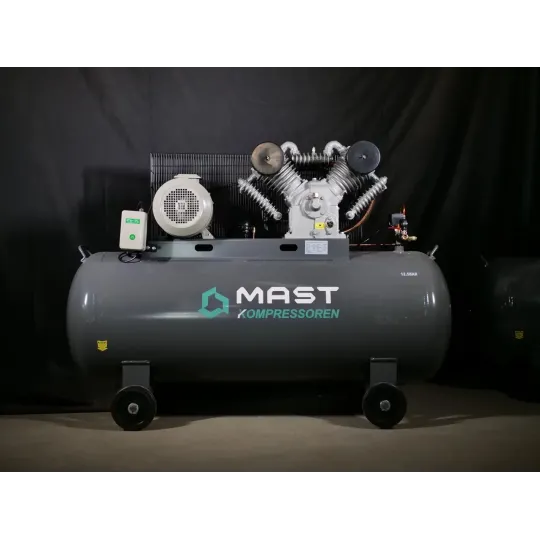 Купити Поршневий компресор MAST 2105/500L 400V 12.5BAR. Офіційний магазин Toolmaster Україна. Фірмовий інструмент та обладнання, офіційна гарантія