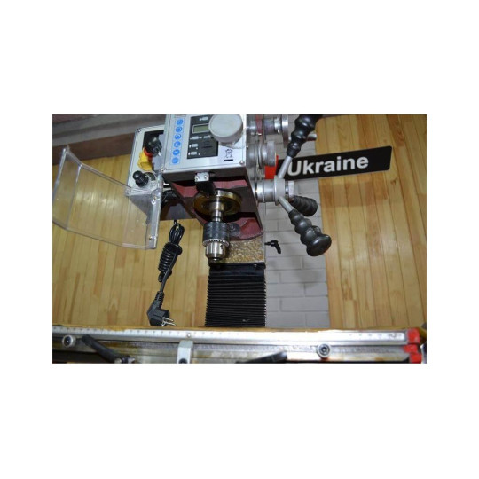 Купити Фрезерный станок по металлу Holzmann BF 20V. Официальный магазин Toolmaster Украина. Фирменный инструмент и оборудование, официальная гарантия