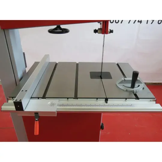 Купити Стрічкова пила Holzmann HBS 610. Офіційний магазин Toolmaster Україна. Фірмовий інструмент та обладнання, офіційна гарантія