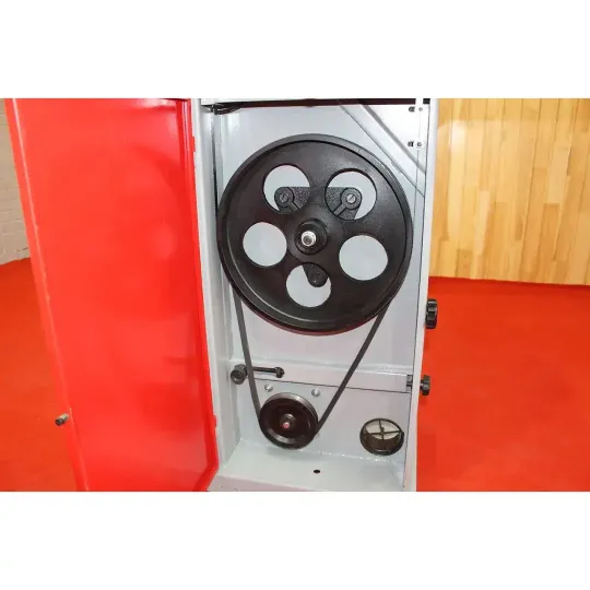 Купити Ленточная пила Holzmann HBS 400. Официальный магазин Toolmaster Украина. Фирменный инструмент и оборудование, официальная гарантия