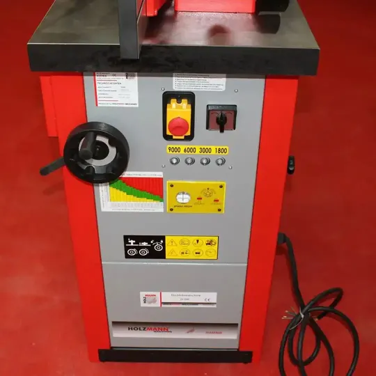 Купити Фрезерный станок по дереву Holzmann FS 200 380В. Официальный магазин Toolmaster Украина. Фирменный инструмент и оборудование, официальная гарантия