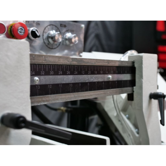 Купити Стрічкова пила по металу MAST Metalltechnik M-BS 450. Офіційний магазин Toolmaster Україна. Фірмовий інструмент та обладнання, офіційна гарантія