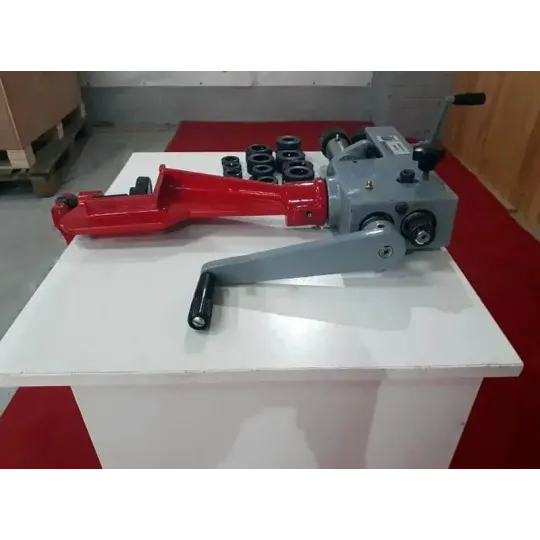 Купити Ручной зиговочный станок Holzmann SKM 200. Официальный магазин Toolmaster Украина. Фирменный инструмент и оборудование, официальная гарантия