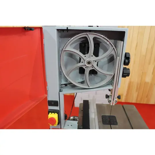 Купити Ленточная пила Holzmann HBS 245HQ. Официальный магазин Toolmaster Украина. Фирменный инструмент и оборудование, официальная гарантия