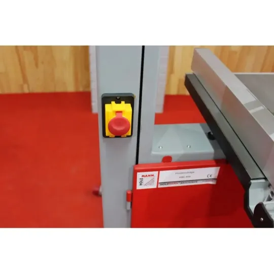 Купити Ленточная пила по дереву Holzmann HBS 400. Официальный магазин Toolmaster Украина. Фирменный инструмент и оборудование, официальная гарантия