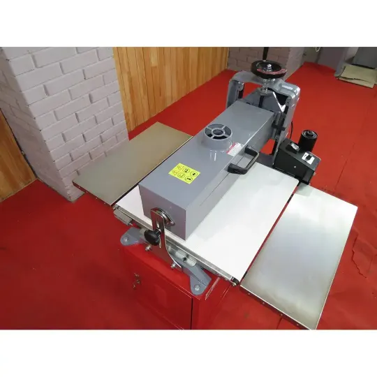 Купити Барабанно-шлифовальный станок Holzmann ZS 560U. Официальный магазин Toolmaster Украина. Фирменный инструмент и оборудование, официальная гарантия