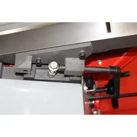 Купити Фуговально-рейсмусовый станок Holzmann HOB 260NL 230 В. Официальный магазин Toolmaster Украина. Фирменный инструмент и оборудование, официальная гарантия