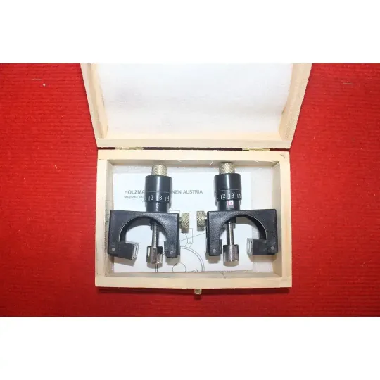 Купити Магнитный прибор для установки строгальных ножей Holzmann MEL2. Официальный магазин Toolmaster Украина. Фирменный инструмент и оборудование, официальная гарантия