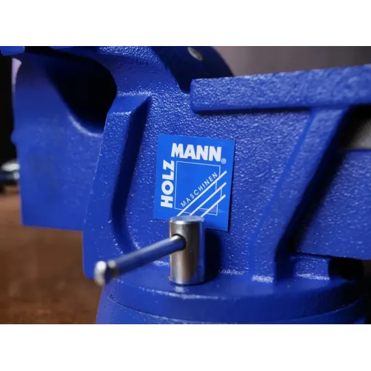 Купити Тиски настольные в комплекте с поворотной плитой Holzmann WBS 125N. Официальный магазин Toolmaster Украина. Фирменный инструмент и оборудование, официальная гарантия