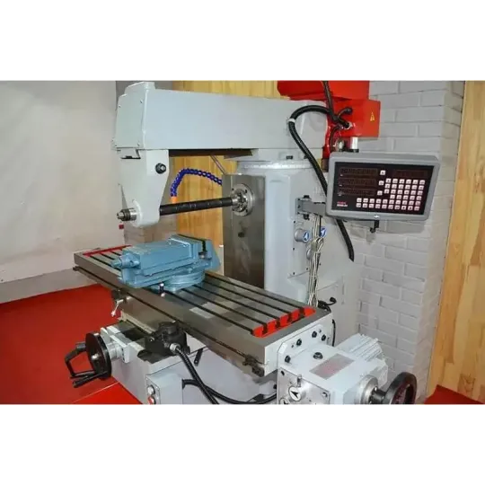 Купити Фрезерный станок по металлу Holzmann BF 600D. Официальный магазин Toolmaster Украина. Фирменный инструмент и оборудование, официальная гарантия