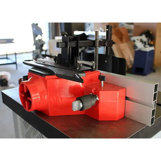 Купити Фрезерный станок по дереву Holzmann FS 160SOLID. Официальный магазин Toolmaster Украина. Фирменный инструмент и оборудование, официальная гарантия