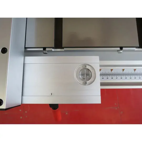 Купити Стрічкова пила Holzmann HBS 610. Офіційний магазин Toolmaster Україна. Фірмовий інструмент та обладнання, офіційна гарантія