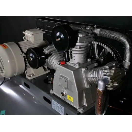 Купити Поршневий компресор MAST TA90/500L 400V 12.5BAR. Офіційний магазин Toolmaster Україна. Фірмовий інструмент та обладнання, офіційна гарантія