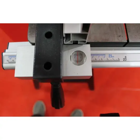Купити Ленточная пила Holzmann HBS 245HQ. Официальный магазин Toolmaster Украина. Фирменный инструмент и оборудование, официальная гарантия