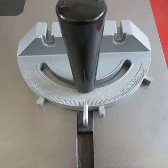 Купити Стрічкова пила Holzmann HBS 610. Офіційний магазин Toolmaster Україна. Фірмовий інструмент та обладнання, офіційна гарантія