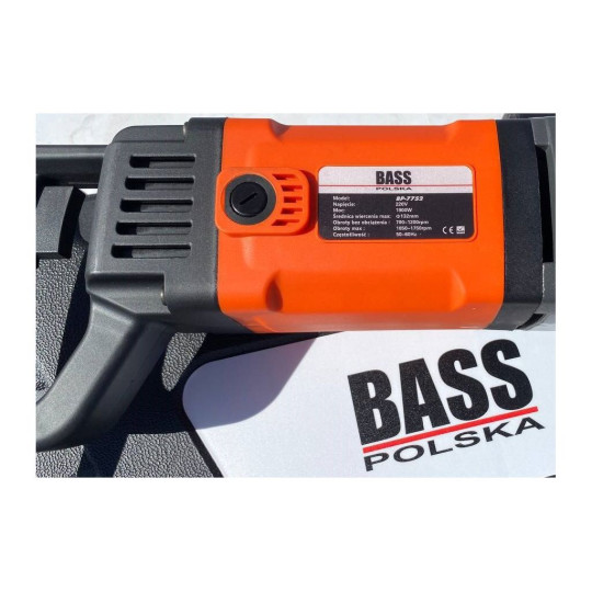 Купити Установка алмазного буріння по бетону Bass Polska 7752. Офіційний магазин Toolmaster Україна. Фірмовий інструмент та обладнання, офіційна гарантія