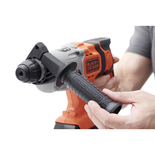 Купити Перфоратор аккумуляторный BLACK+DECKER BCD900D1S. Официальный магазин Toolmaster Украина. Фирменный инструмент и оборудование, официальная гарантия