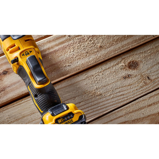 Купити Багатофункціональний інструмент акумуляторний безщітковий DeWALT DCS353NT. Офіційний магазин Toolmaster Україна. Фірмовий інструмент та обладнання, офіційна гарантія