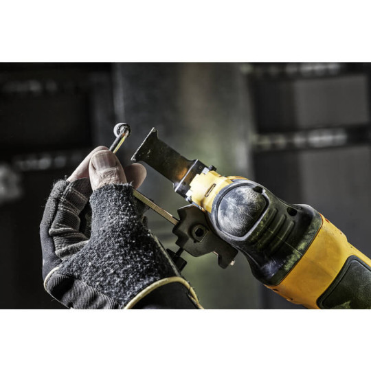 Купити Багатофункціональний інструмент мережевий DeWALT DWE315. Офіційний магазин Toolmaster Україна. Фірмовий інструмент та обладнання, офіційна гарантія