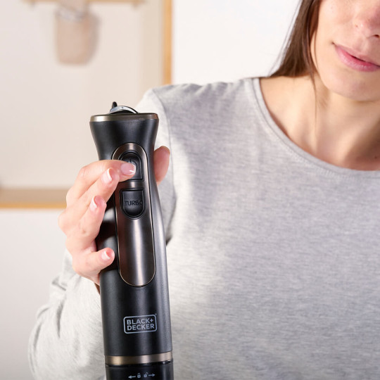 Купити Ручний блендер BLACK+DECKER BXHB800E. Офіційний магазин Toolmaster Україна. Фірмовий інструмент та обладнання, офіційна гарантія