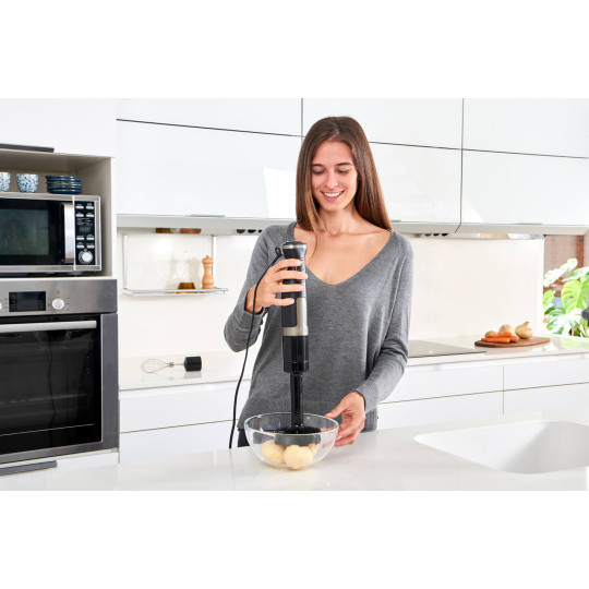 Купити Ручной блендер BLACK+DECKER BXHBA1500E. Официальный магазин Toolmaster Украина. Фирменный инструмент и оборудование, официальная гарантия