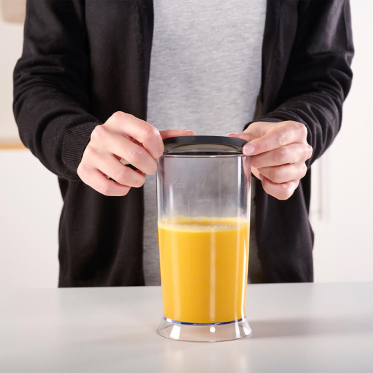 Купити Ручной блендер BLACK+DECKER BXHBA800E. Официальный магазин Toolmaster Украина. Фирменный инструмент и оборудование, официальная гарантия