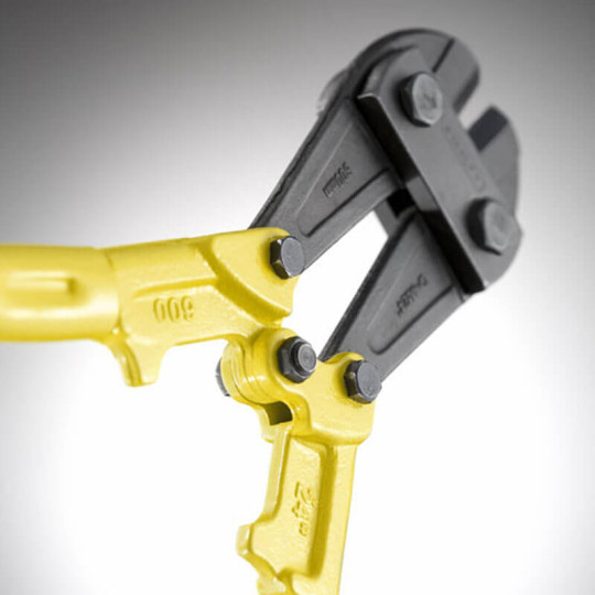 Купити Болторезы длиной 600 мм с трубчатыми ручками STANLEY 1-17-752. Официальный магазин Toolmaster Украина. Фирменный инструмент и оборудование, официальная гарантия