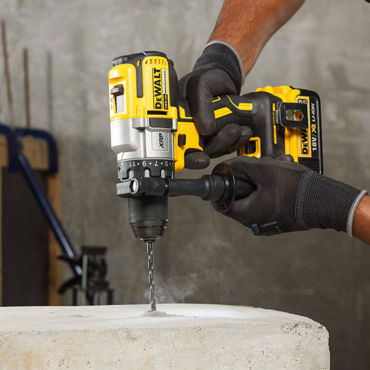 Купити Дриль-шурупокрут акумуляторний безщітковий DeWALT DCD991NT. Офіційний магазин Toolmaster Україна. Фірмовий інструмент та обладнання, офіційна гарантія