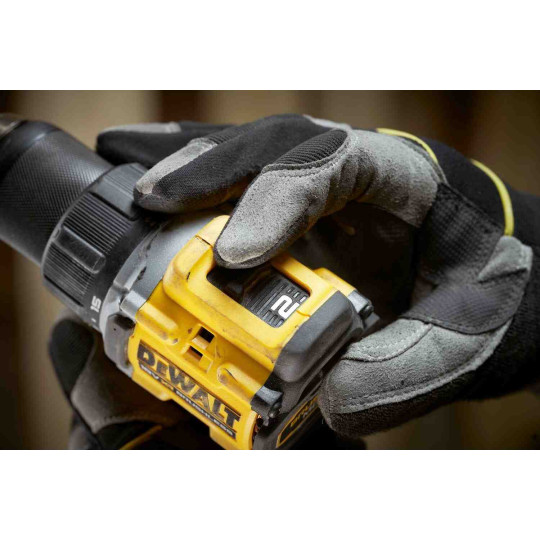 Купити Дриль-шуруповерт акумуляторний безщітковий DeWALT DCD794D2T. Офіційний магазин Toolmaster Україна. Фірмовий інструмент та обладнання, офіційна гарантія