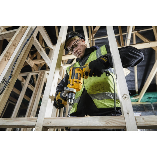 Купити Дриль мережевий ударний DeWALT DWD024. Офіційний магазин Toolmaster Україна. Фірмовий інструмент та обладнання, офіційна гарантія