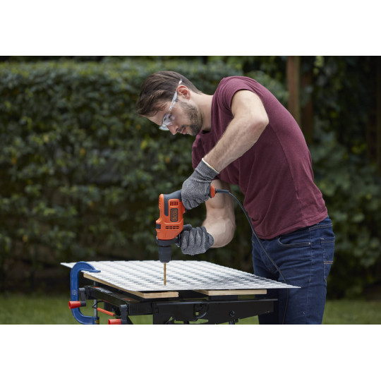 Купити Дриль мережевий ударний BLACK+DECKER BEH200. Офіційний магазин Toolmaster Україна. Фірмовий інструмент та обладнання, офіційна гарантія