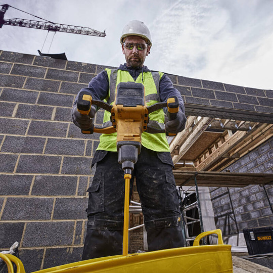 Купити Міксер акумуляторний DeWALT DCD240X2. Офіційний магазин Toolmaster Україна. Фірмовий інструмент та обладнання, офіційна гарантія