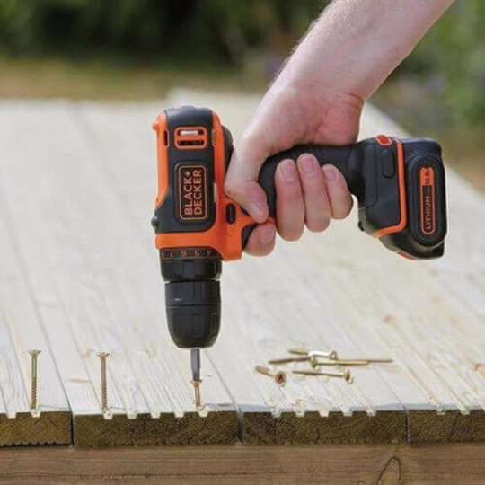 Купити Дриль-шурупокрут акумуляторний BLACK+DECKER BDCDD12KB. Офіційний магазин Toolmaster Україна. Фірмовий інструмент та обладнання, офіційна гарантія